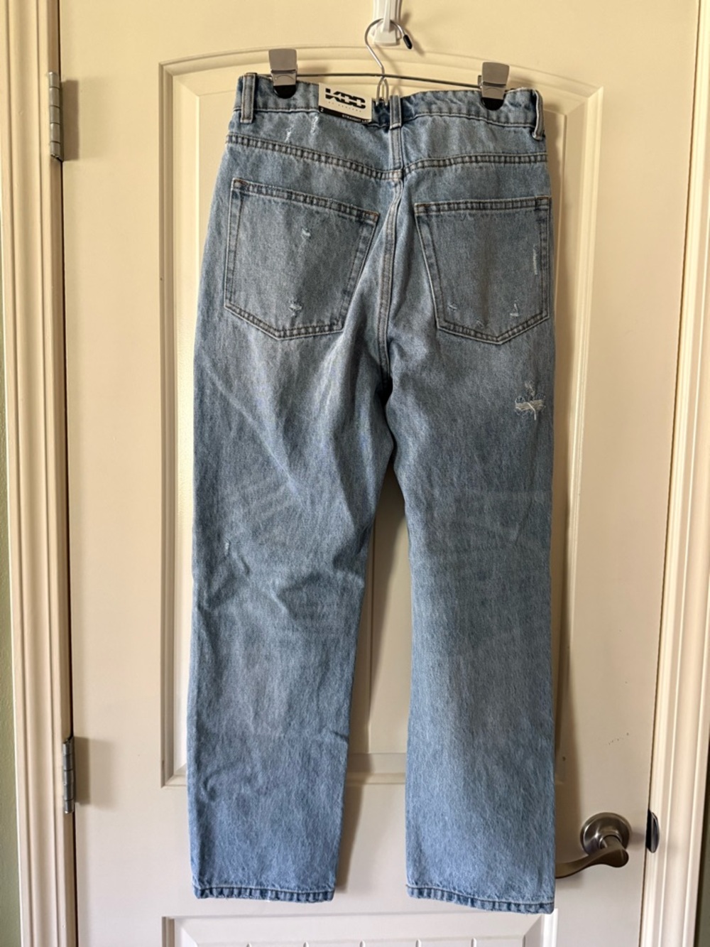 KBB Women's Light Blue Straight-Leg Jeans with Distressed Detail NWT - Picture 4 of 6